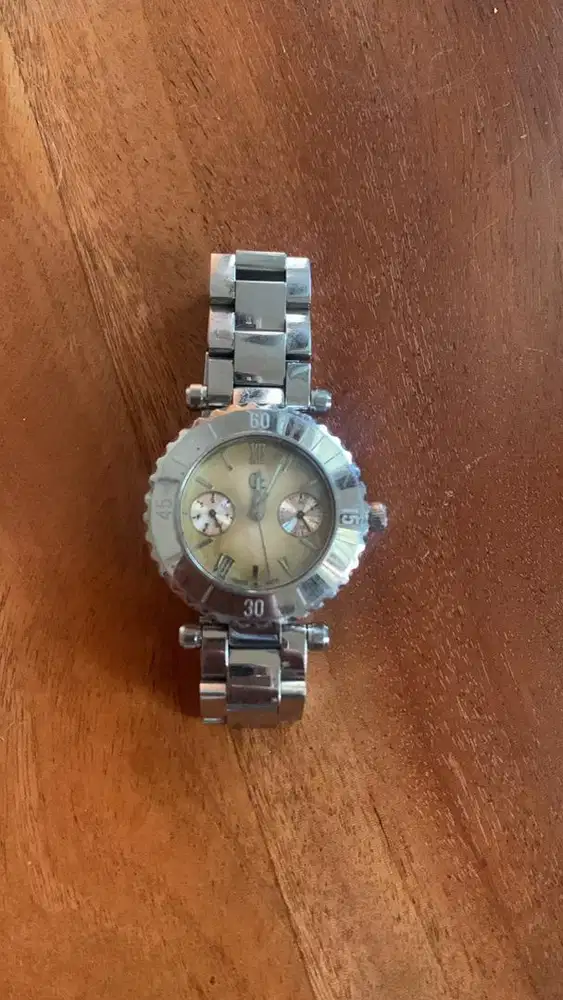 Jam Tangan Guess ori