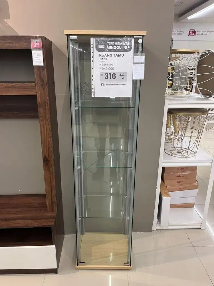 Lemari kaca gazel