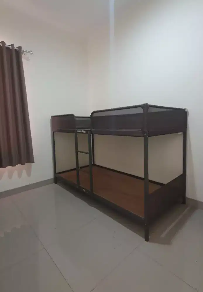 Tempat tidur tingkat