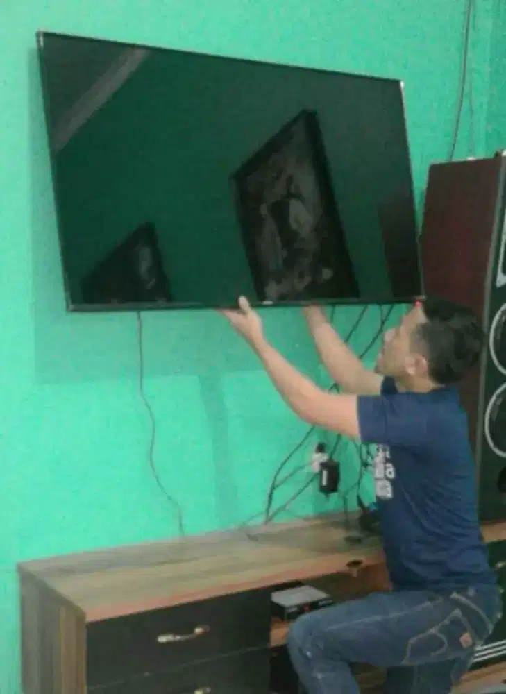 pasang & jual bracket buat gantungan tv led lcd di tembok nyaman rapih