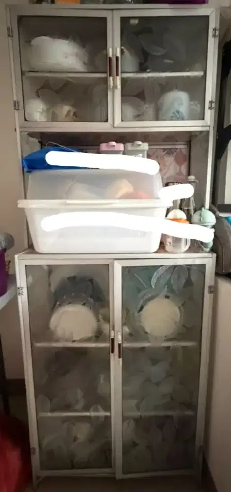 Lemari Piring Dapur Aluminium 2 Pintu Tinggi