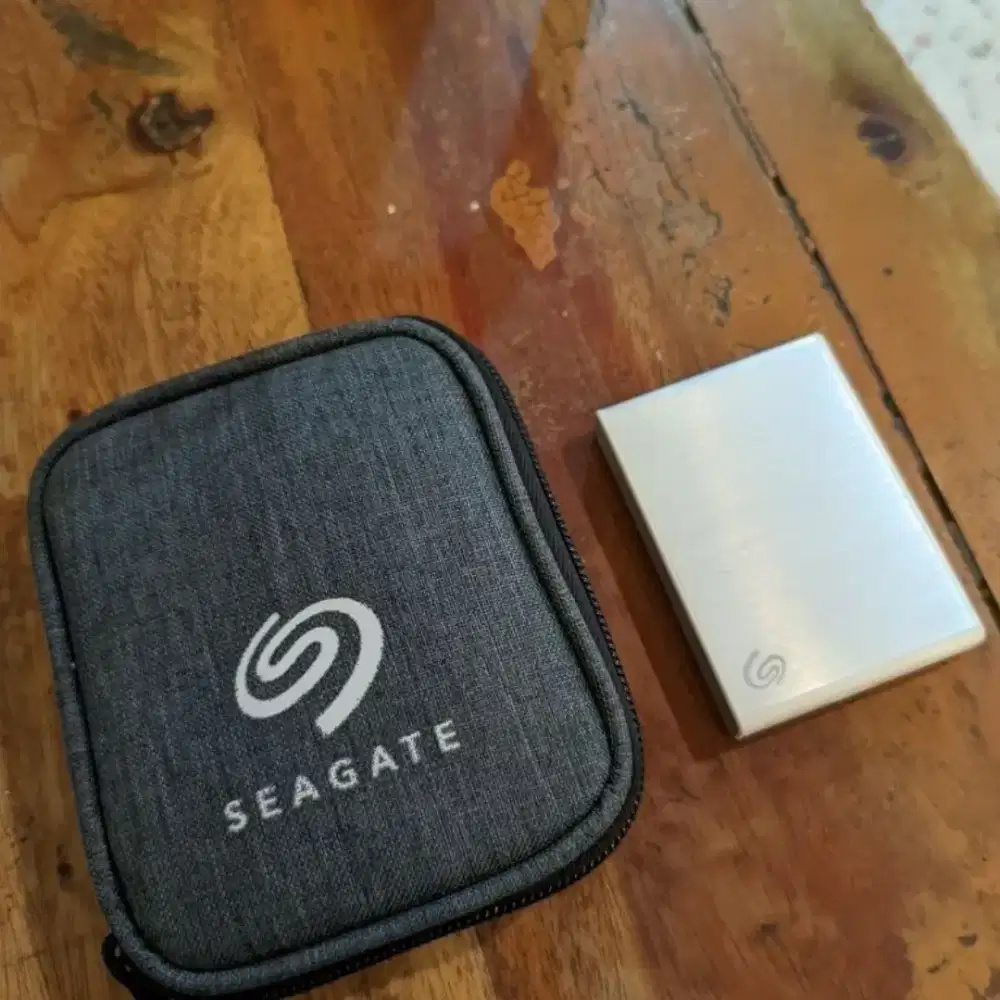 SSD Eksternal Seagate One Touch 1Tb Garansi Panjang (jarang dicolok)