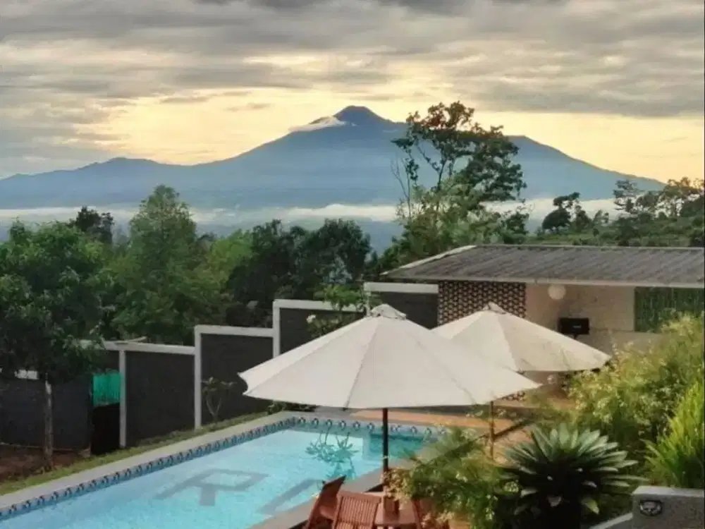 Dijual Villa 2 Bangunan 1000 m2 di Caringin Bogor