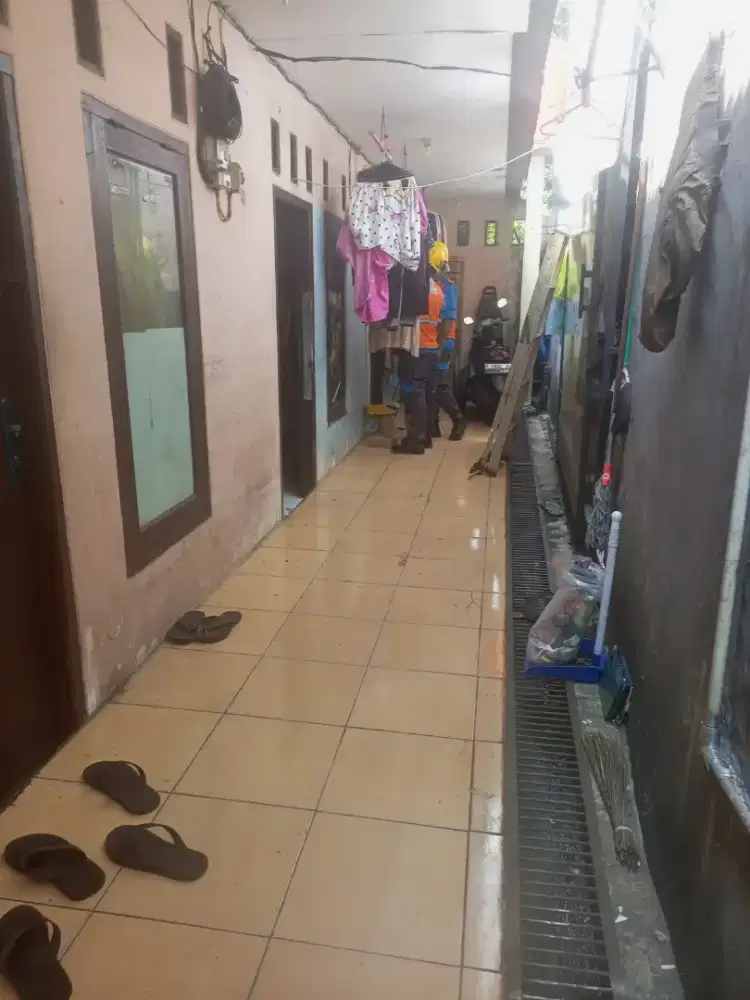 Kontrakan dekat dengan SMK 3 perguruan cikini