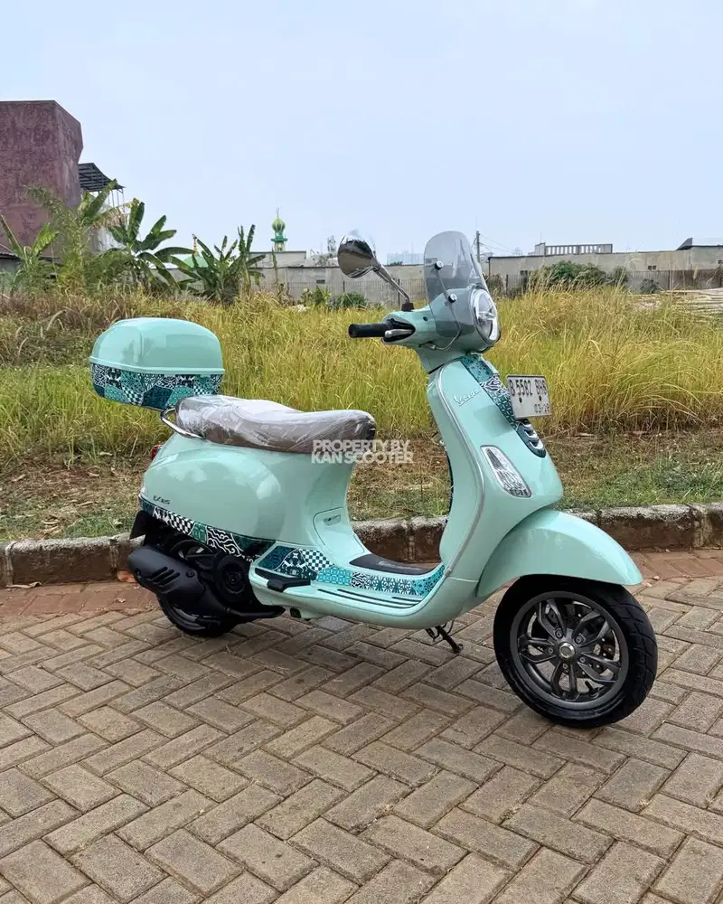 VESPA LX 125 iGET FACELIFT BATIK LIMITED EDITION 2022 BERGARANSI