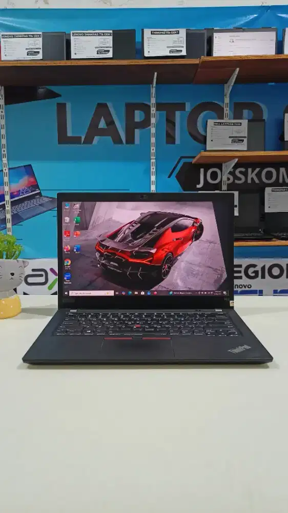 Laptop bekas Lenovo Thinkpad T490 , intel Core i7-Gen10 Ram 16 GB