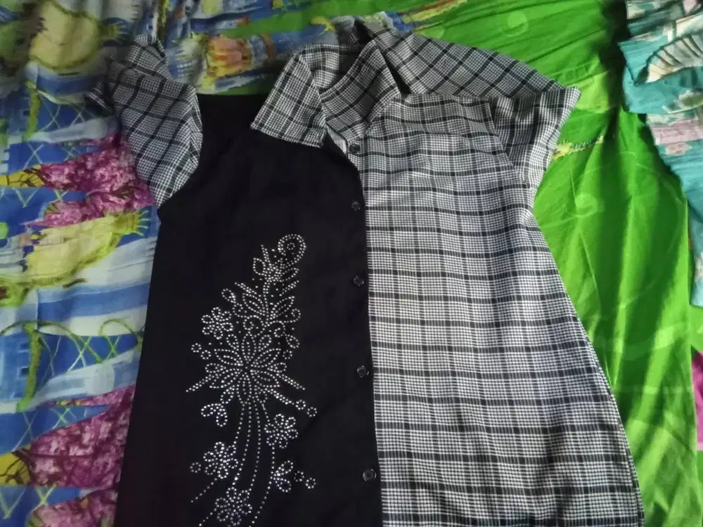 Baju jalan bisa dan baju kotak dan bin