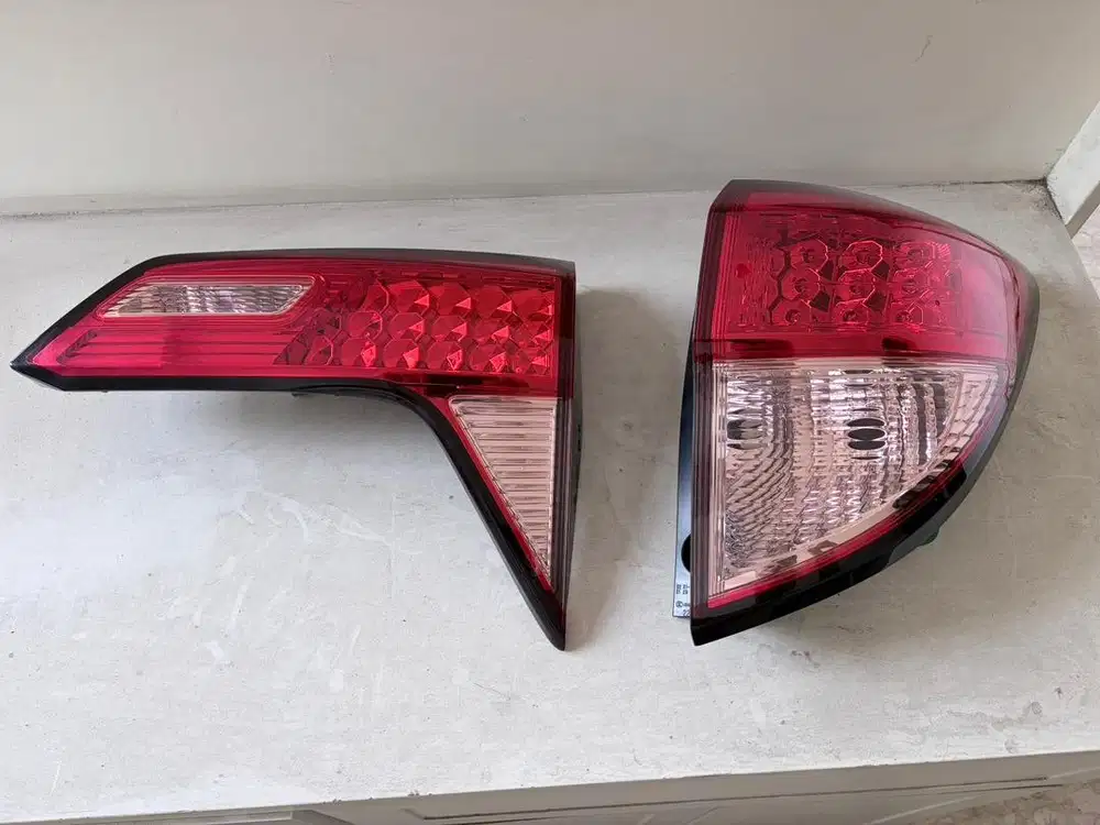 lampu rem + reflektor Honda HRV 2017