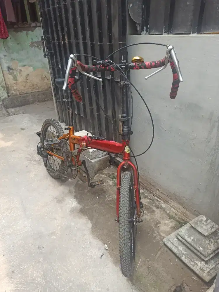 Sepeda lipat  element