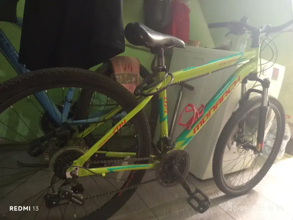 Sepeda Polygon monarch 4 second