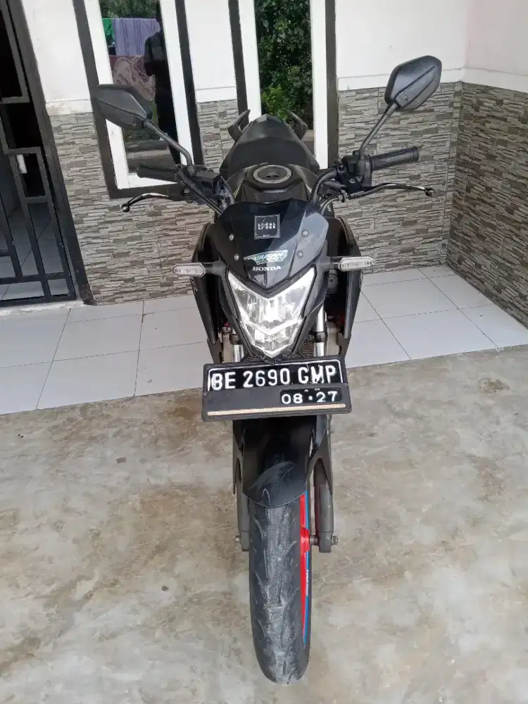 Honda CB150R 2017 mulus
