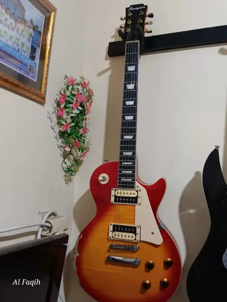 Gitar scorpion model lespaul