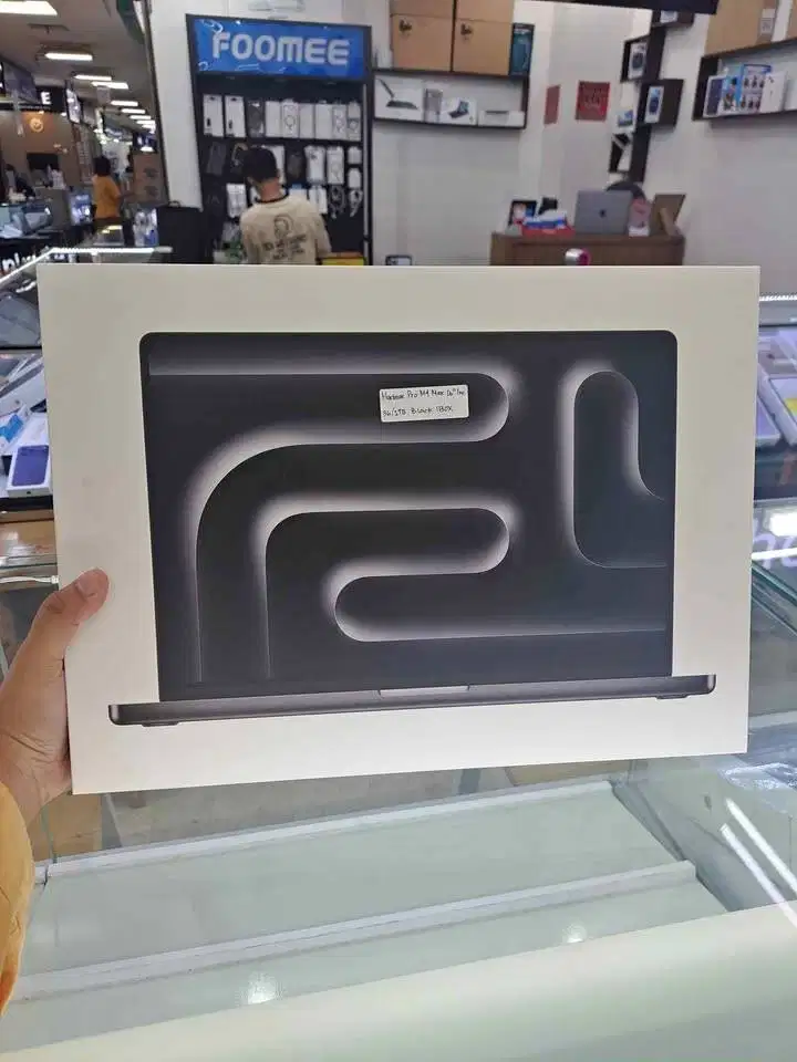 Macbook Pro M4 Max 16 Inch 36/1TB SSD Space Black BNIB Garansi IBox