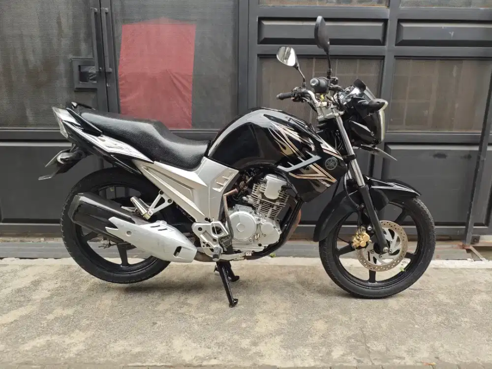 Yamaha New Scorpio Z 225 CC 2010