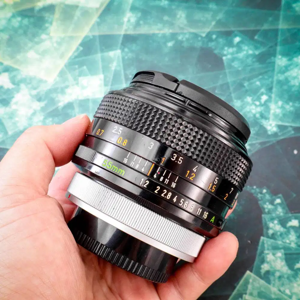 Canon FD 55mm f1.2 SSC. Used Mulus Sekali. Vintage manual lens