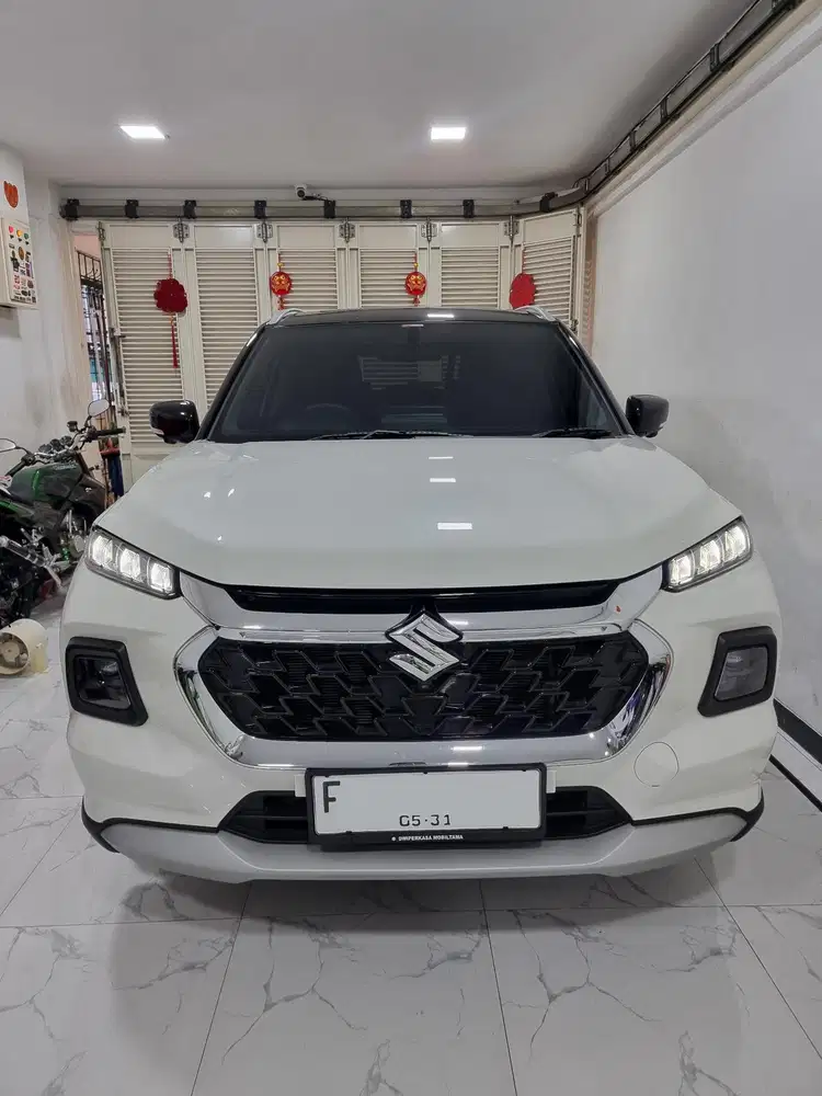 Suzuki Grand Vitara 1.5 hybrid Facelift 2026 bln 5 Baru 3 bulan hrv