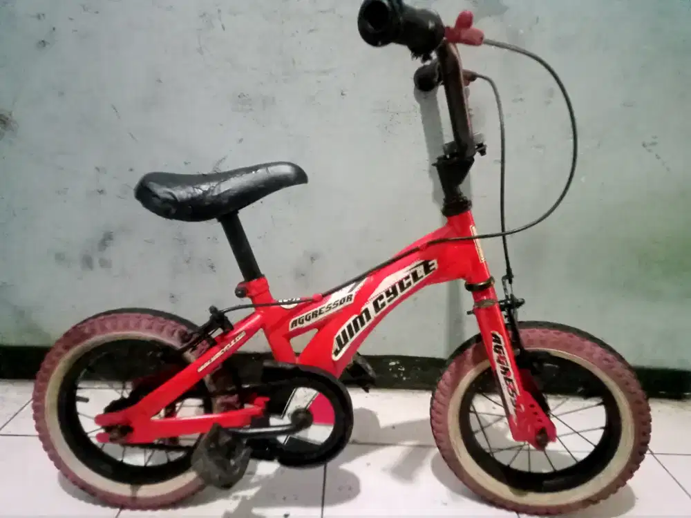 Dijual sepeda BMX merk WIMCYCLE ring 12 kondisi msih bagus kker normal