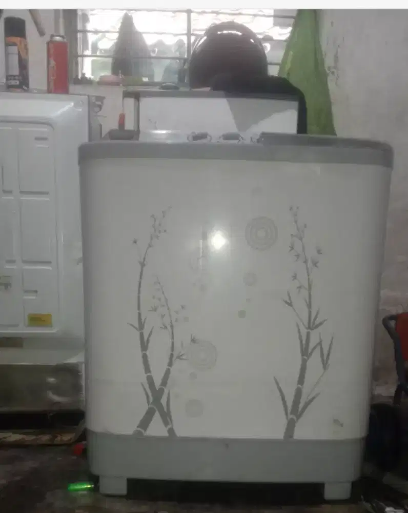 Di jual mesin cuci second Bergaransi