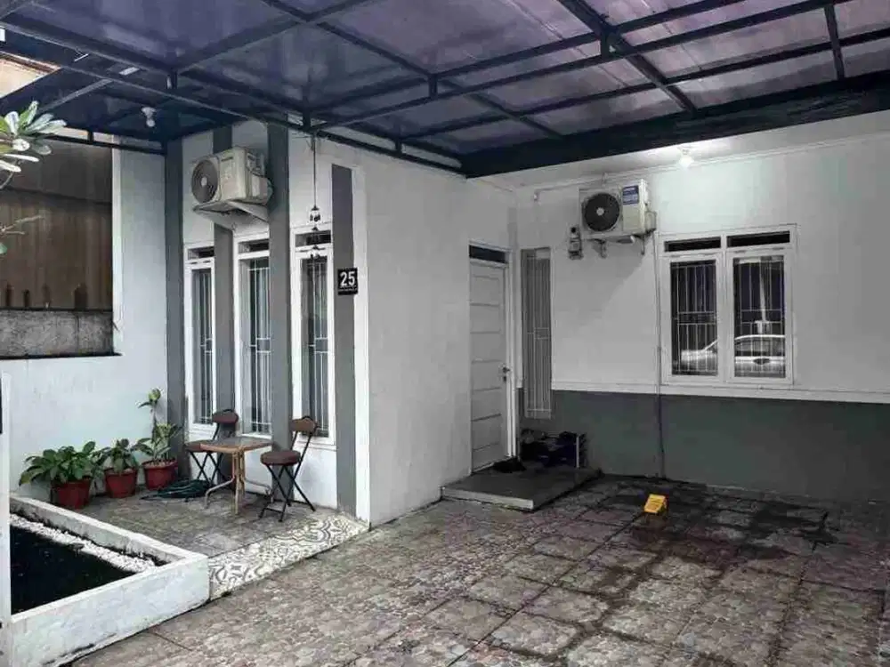 Rumah terawat komplek kiara sari buah batu Soekarno Hatta murah bandung
