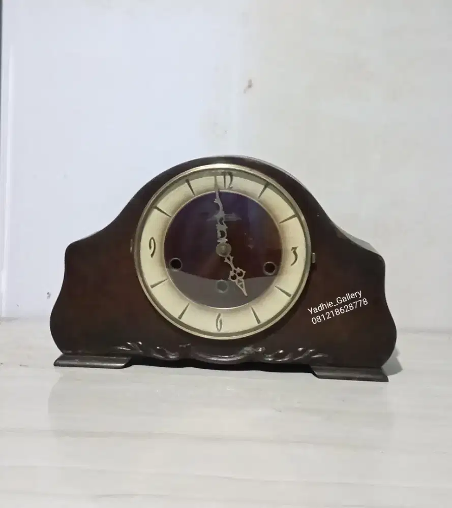 JAM MEJA ANTIK GERMANY