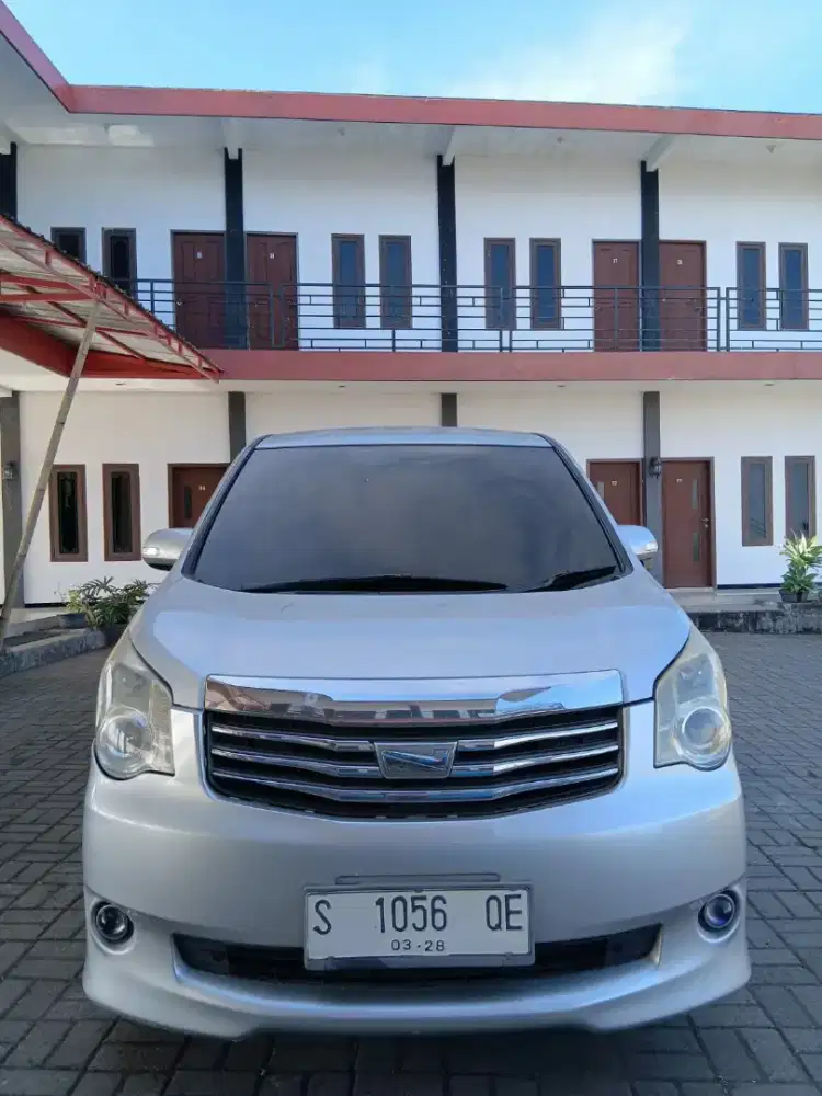 Toyota Nav1 2.0 G a/t 2013 bisa kredit