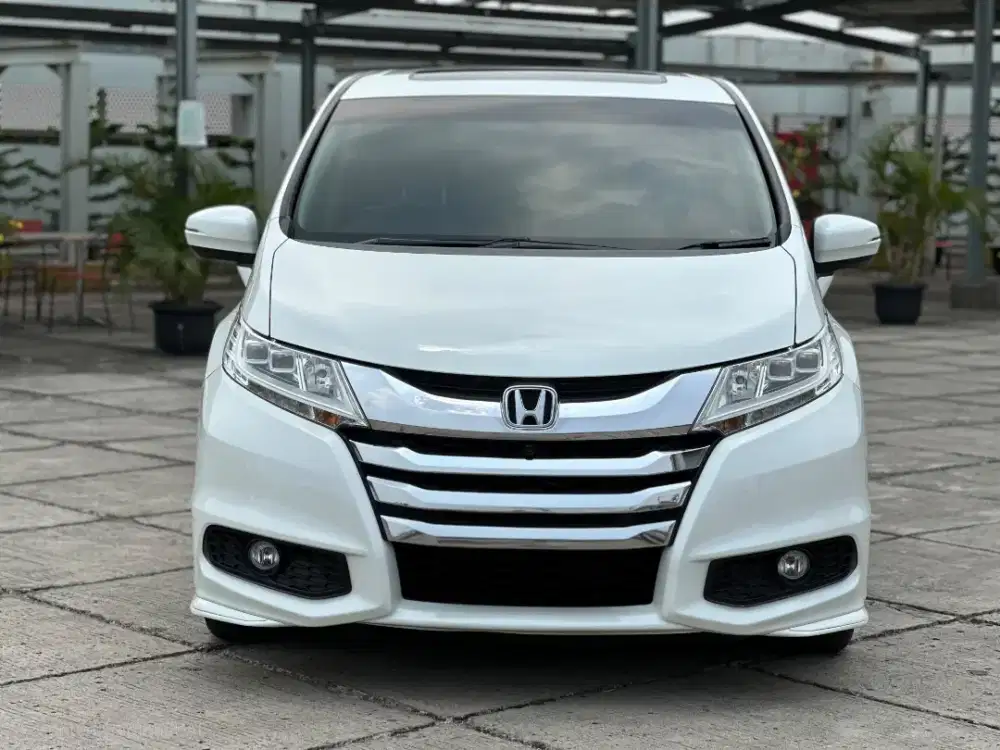 Honda Odyssey Prestige AT 2015 Nego Cash kredit