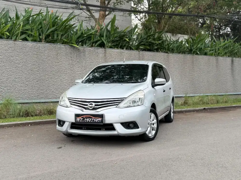 Nissan Grand Livina SV AT 2014