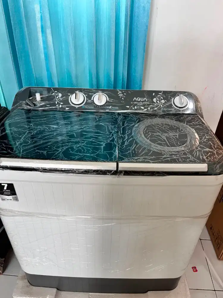 Mesin cuci AQUA 2 tabung 9 Kg