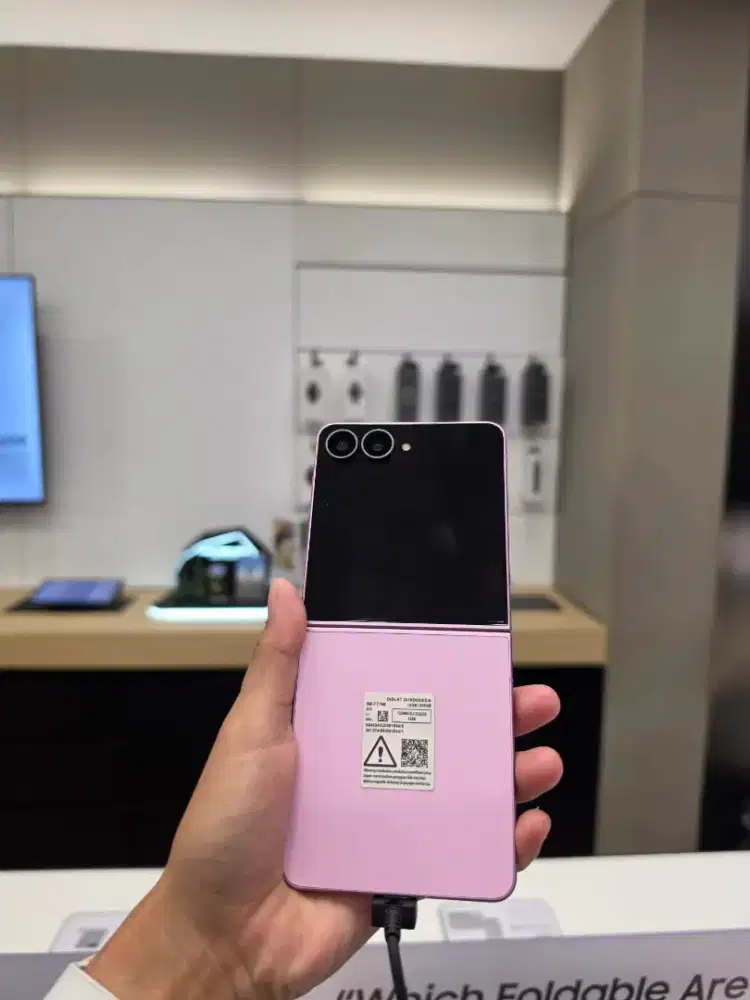Samsung zflip8 free voucher 1.750