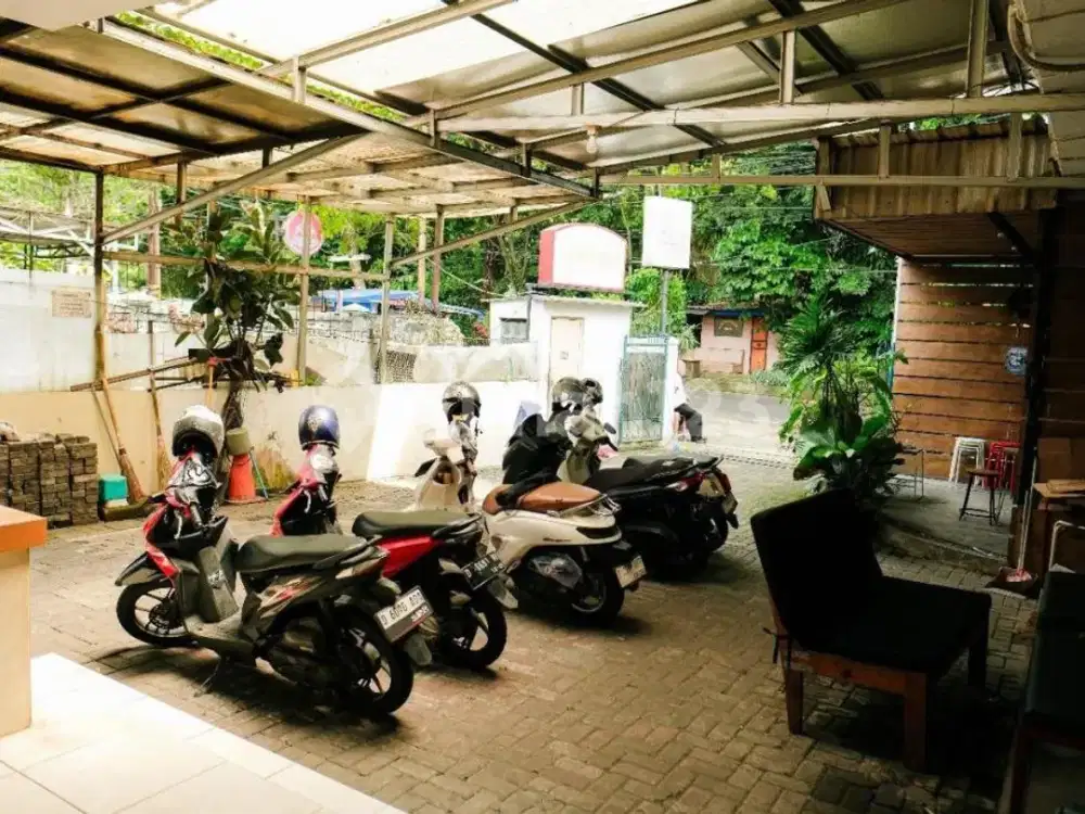Dijual Rumah & Ruang Usaha Sangat Strategis di Sayap Riau Dekat Gedung Sate Bandung