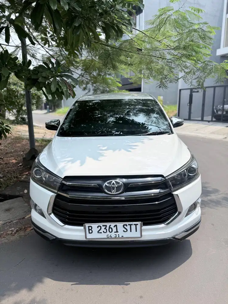 Toyota Innova Venturer 2018 AT diesel