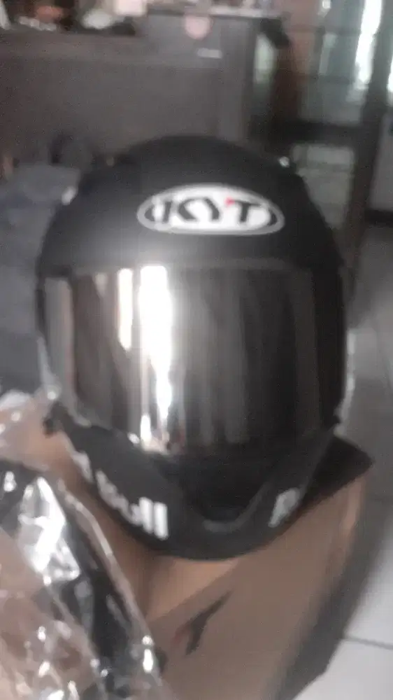 Dijual helm KYT koleksi pribadi