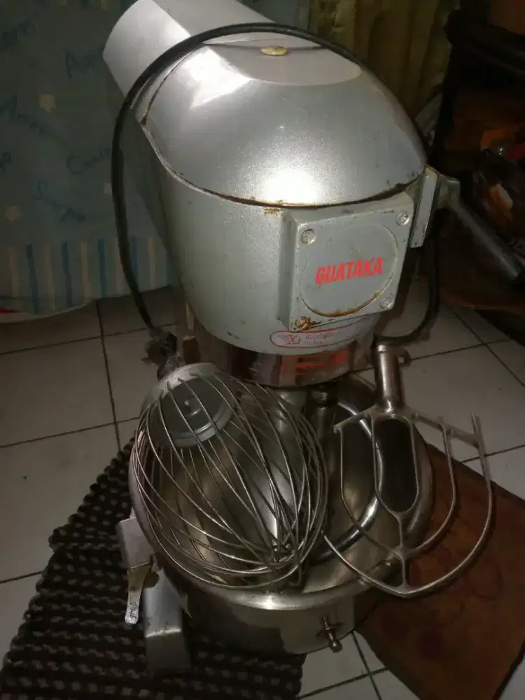 Mixer Adonan Roti dan Pizza