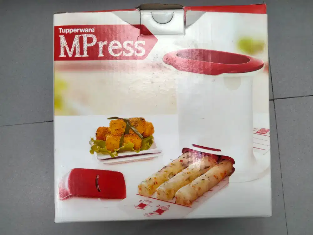 Alat Cetakan Kue Tupperware MPress