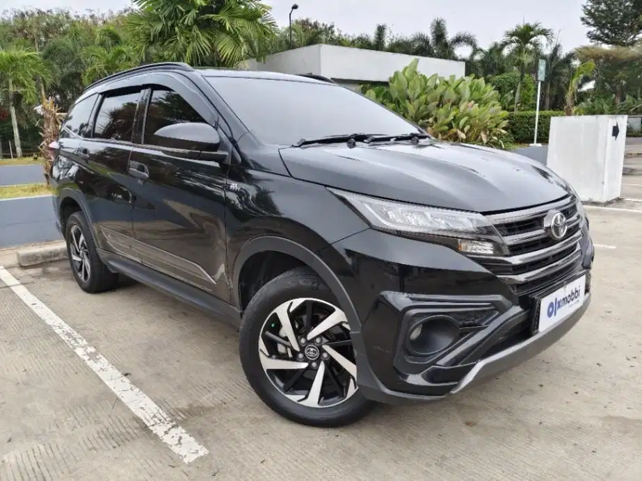 DP MURAH Toyota Rush 1.5 S GR Sport Bensin-AT 2021 Hitam CDFGB