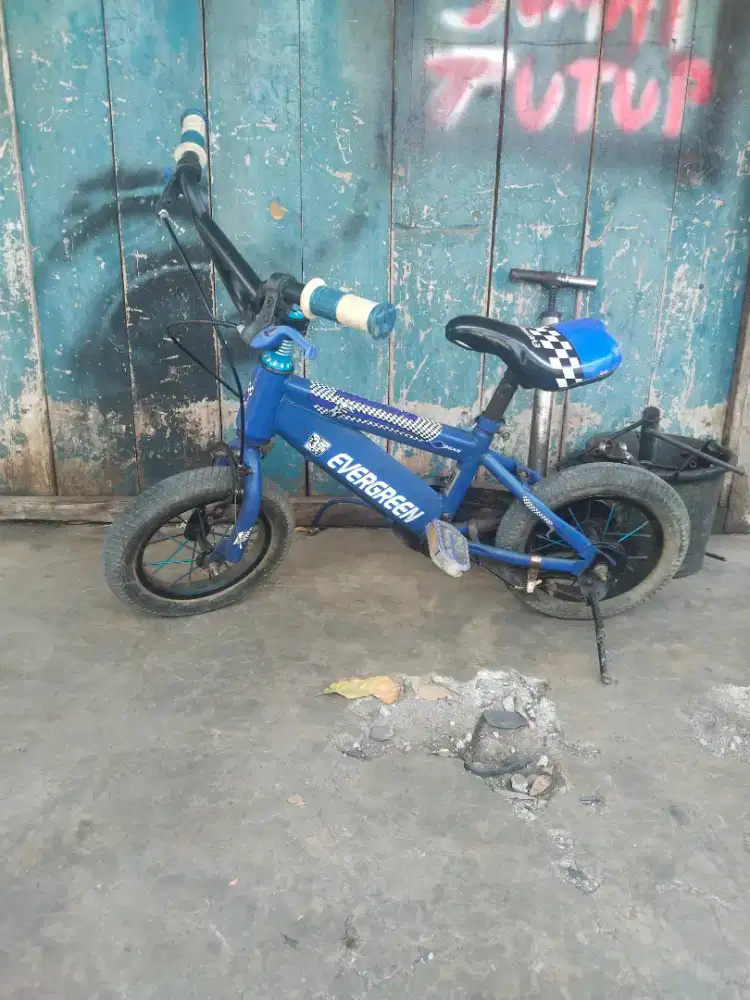 Sepeda kecil Evergreen