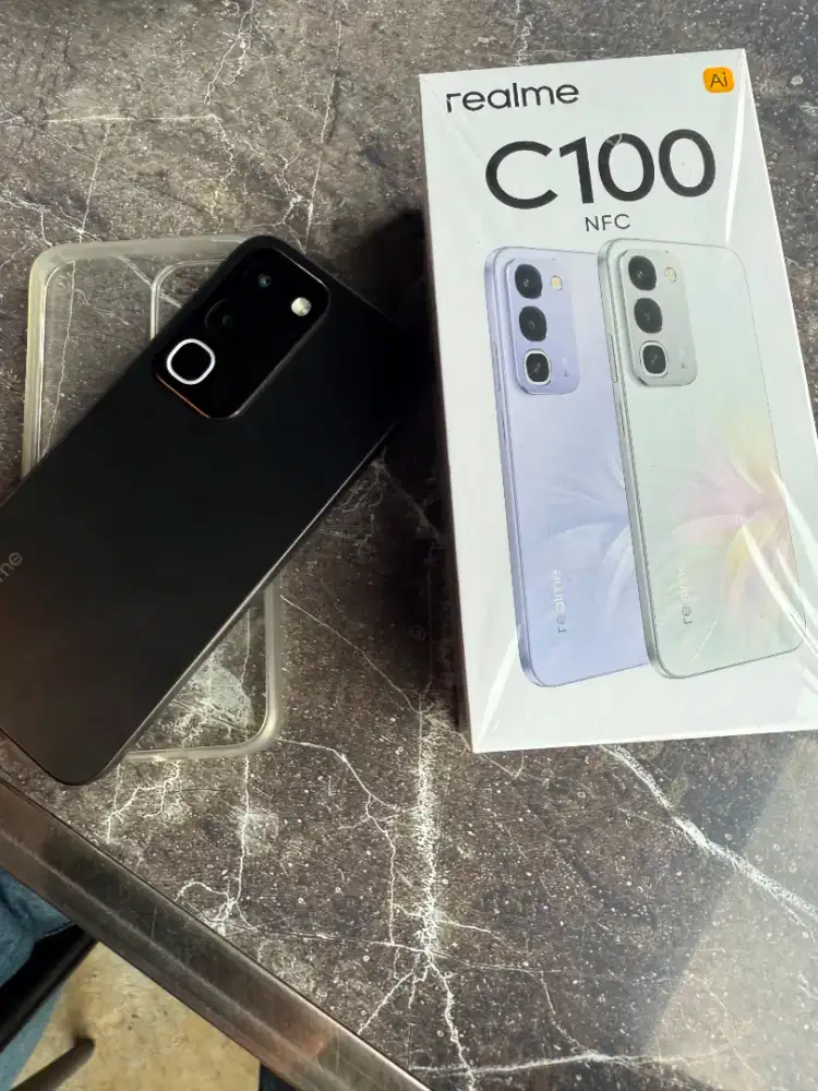 Dijual realme c100 6/128gb 8000Mah seperti baru