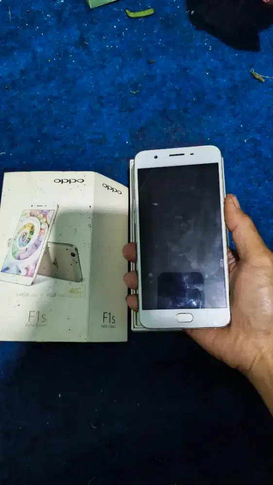 Oppo f1s ram 4/64