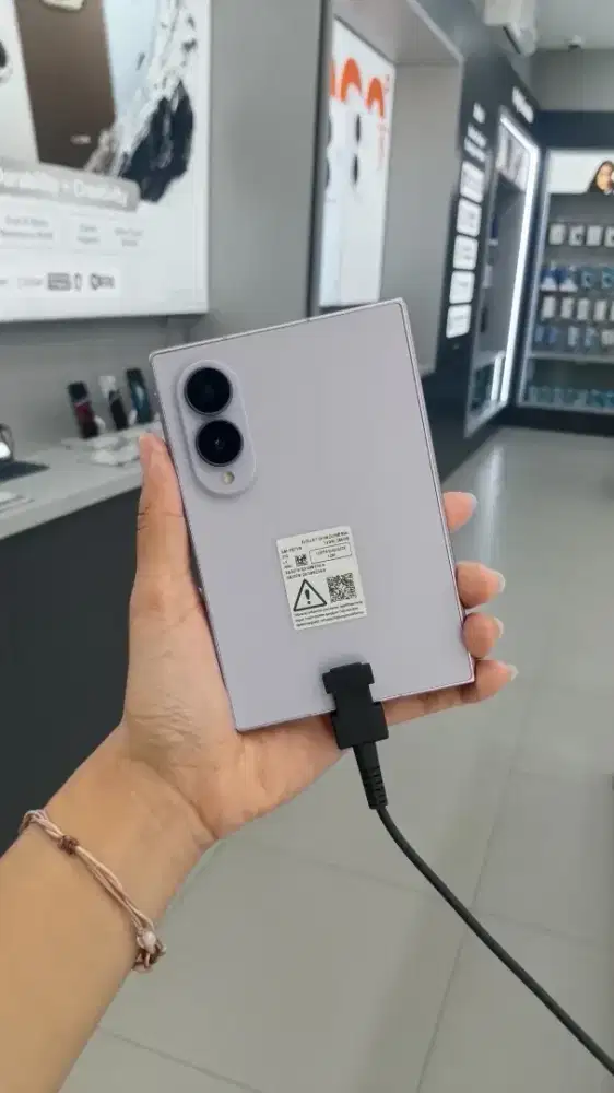 Galaxy Z Fold 8