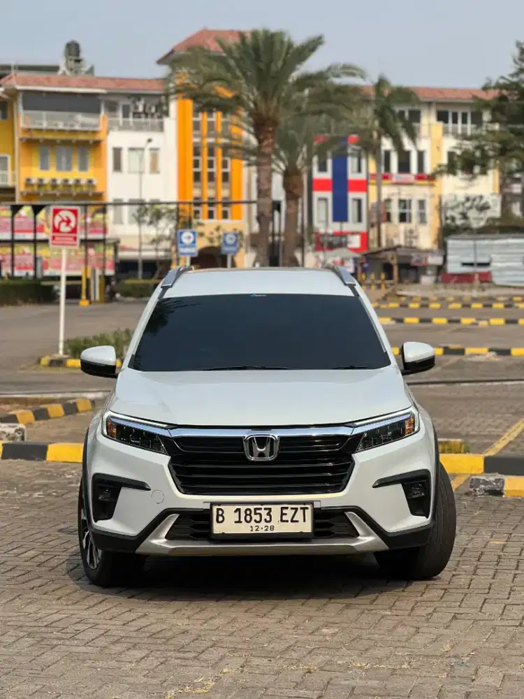 Honda BR V Prestige AT 2023 Putih