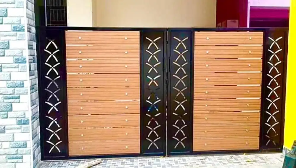 Pagar rumah laser cutting kombinasi woodplank