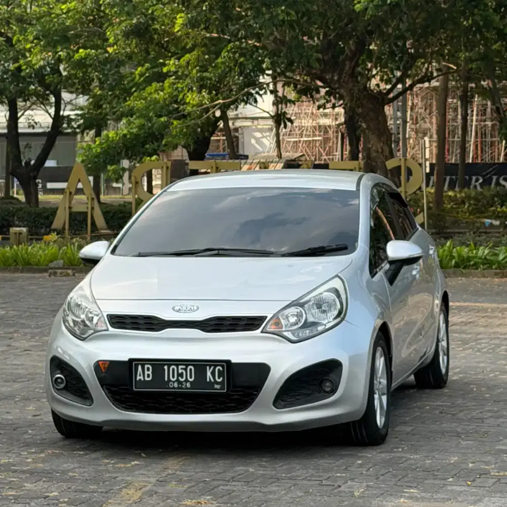 KIA RIO 1.4 SE AT 2012