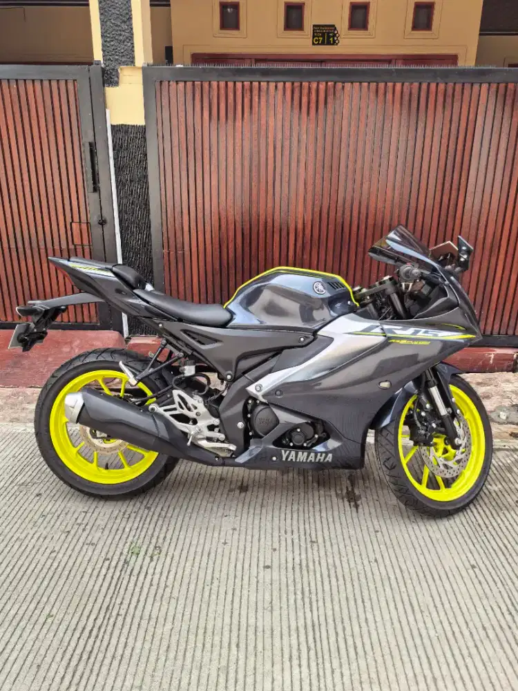 (KM ANTIK) Yamaha R 15 V4 Tahun 2023