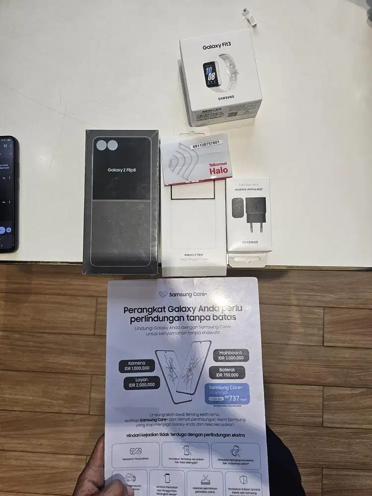 SAMSUNG GALAXY Z FLIP8