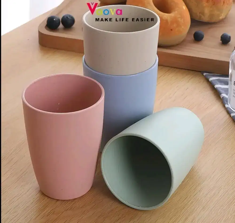 Baru, cangkir plastik