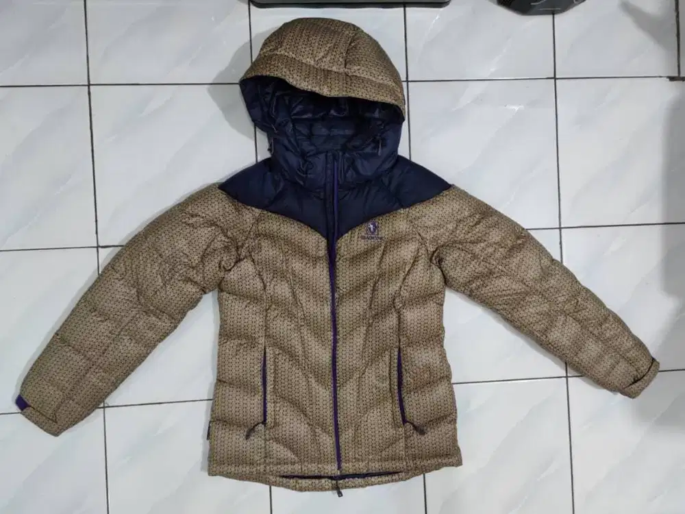 Preloved Jaket Hangat Black Yak