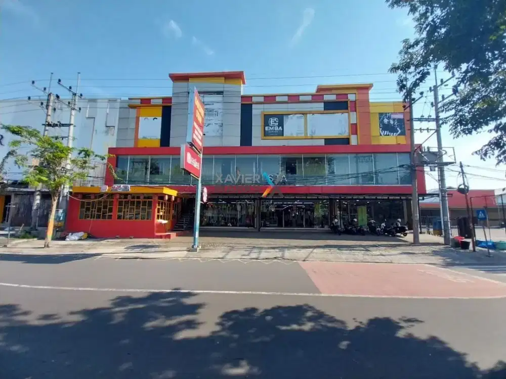 Dijual Toko, Bangunan Komersial, Ruang Usaha di Jalan Hos. Cokroaminoto, Tompokersan Lumajang Kota