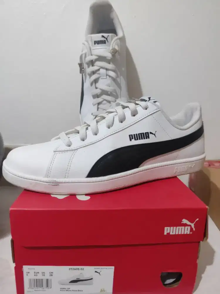 PUMA UP white black