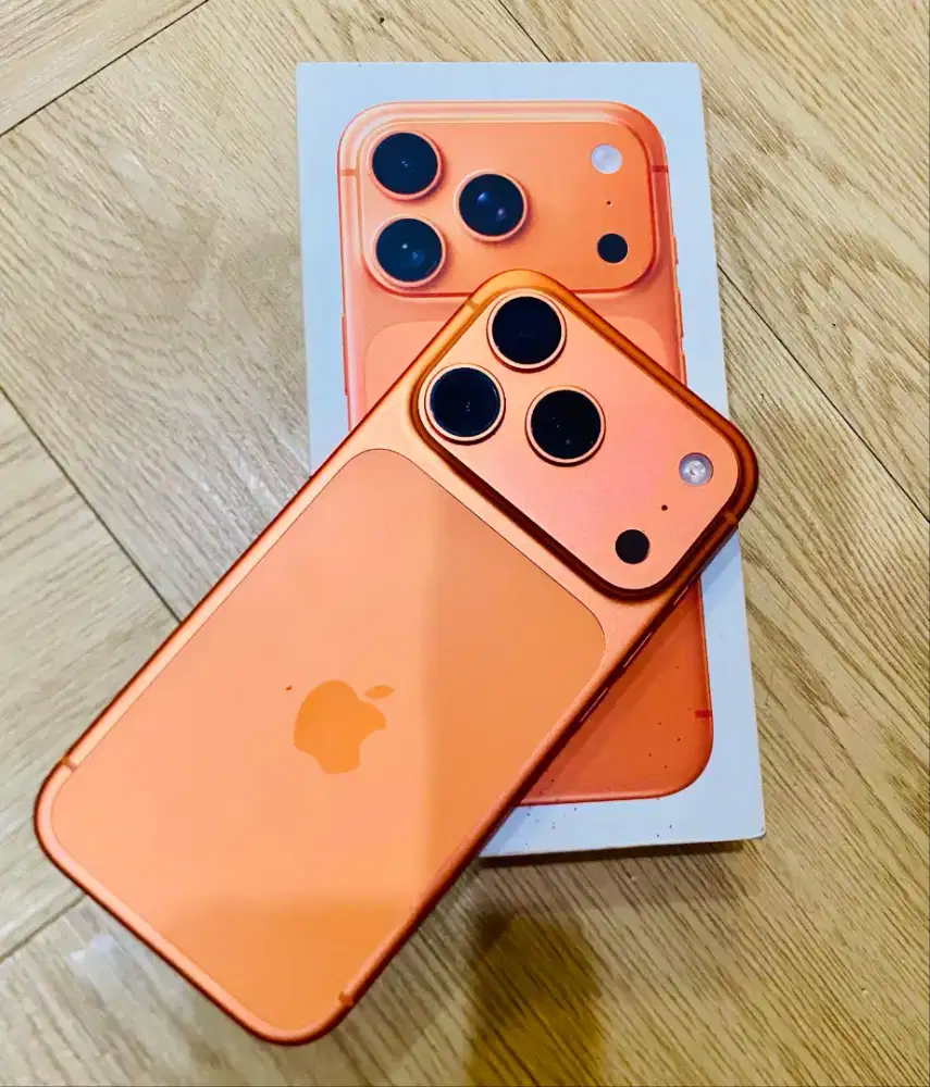 Iphone 17 pro cosmic orange