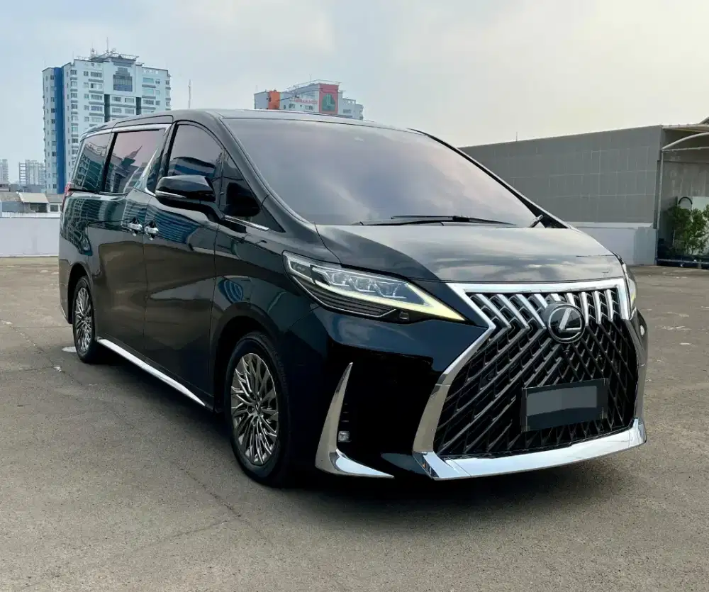 Lexus LM350 2023 4 seat Istimewa
